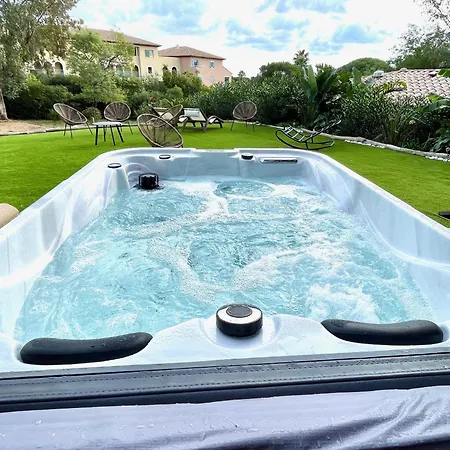 Le Lagon Bleu 5 Etoiles Cote Coeur فيلة
